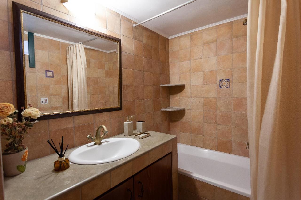 Batu Vacation House Monolithos  Екстериор снимка