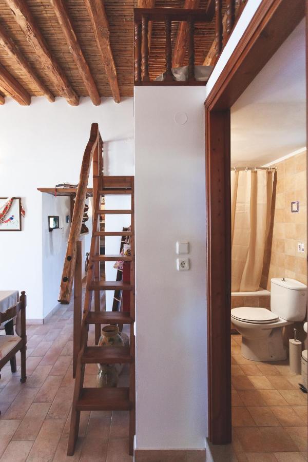 Batu Vacation House Monolithos  Екстериор снимка