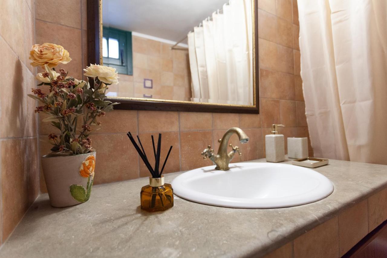 Batu Vacation House Monolithos  Екстериор снимка