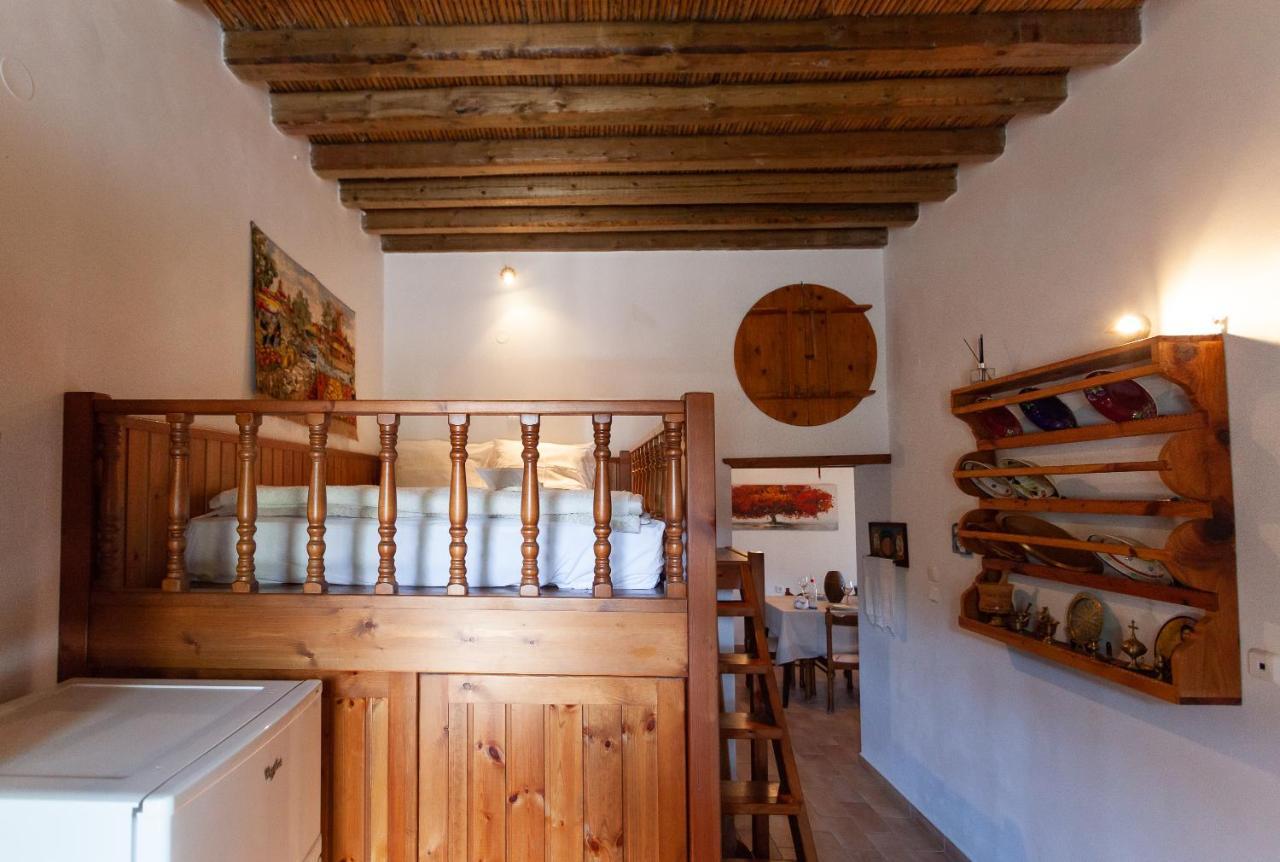 Batu Vacation House Monolithos  Екстериор снимка